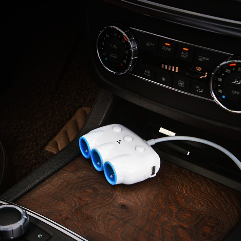 HOCO C1 3 in 1 Car Charger – Mobax Kuwait