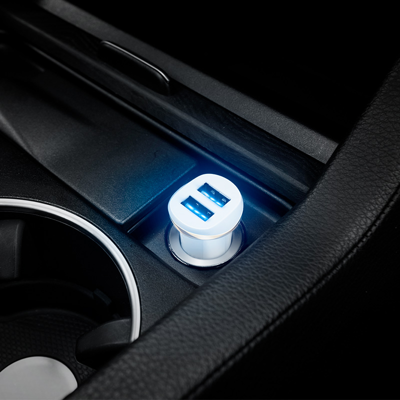 z1 dual usb car charger slot