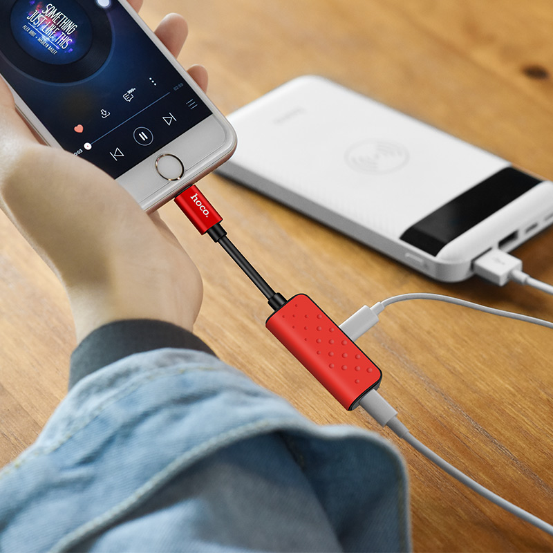 Adaptateur Lightning Hoco LS18 Iphone Charge + Audio Noir
