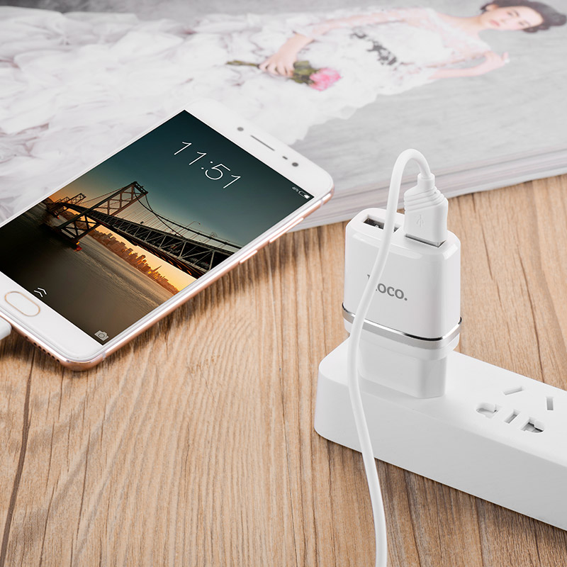 c12 smart dual usb charger charging