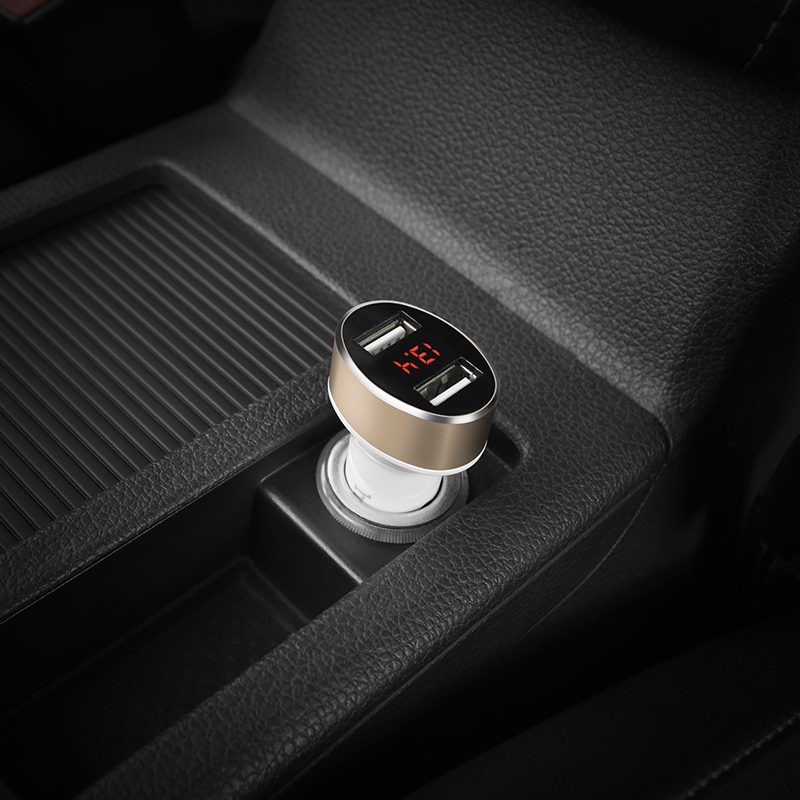 z26 high praise dual port car charger with digital display interior