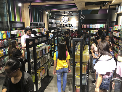 hoco hits ten tenth store in philippines 06