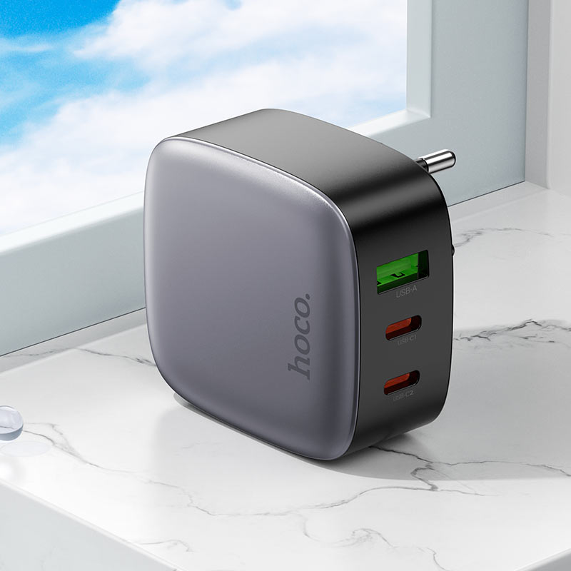 hoco cs33a amanecer pd30w 3 ports 2c1a wall charger eu overview