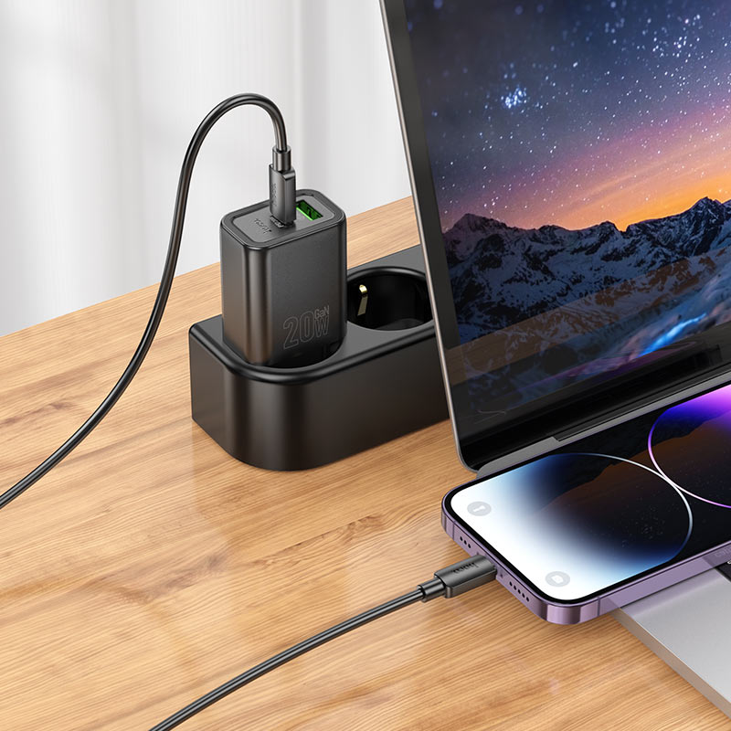 hoco n61 gentle pd20w qc3 wall charger eu set usbc ltn interior